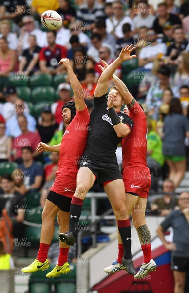 030618 - HSBC London Sevens - Wales v Russia - Tom Williams goes up for the ball