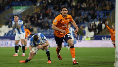 140426 - Huddersfield Town v Cardiff City - Sky Bet League 1 - Yousef Saleh of Cardiff celebrates scoring the equaliser in the fifth minute of injury time at the end of the match