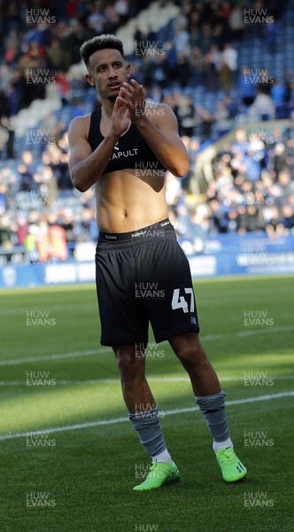 170922 - Huddersfield Town v Cardiff City - Sky Bet Championship - Callum Robinson of Cardiff applauds the fans at the end of the game