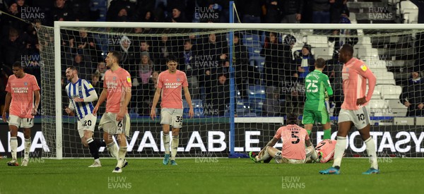 230222 - Huddersfield Town v Cardiff City - Sky Bet Championship - Cardiff team reaction to equaliser from Huddersfield