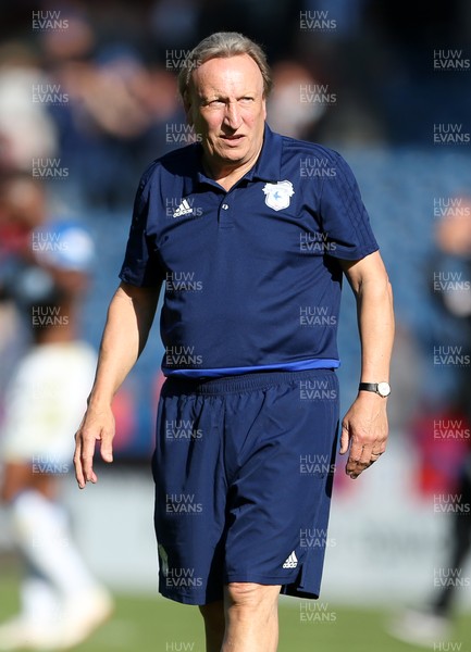 250818 - Huddersfield Town v Cardiff City - Premier League - Cardiff Manager Neil Warnock thanks the fans