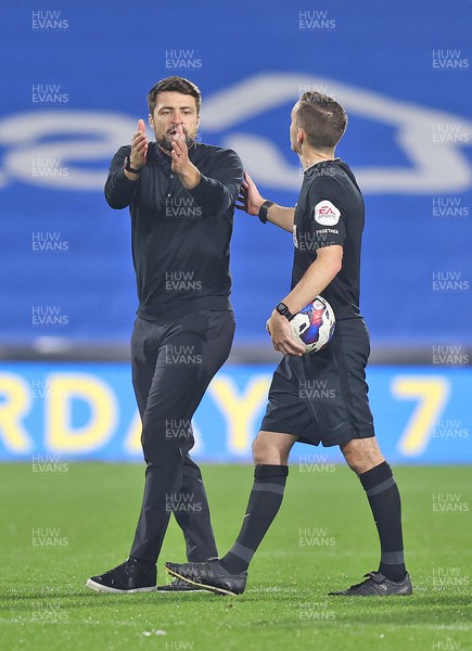 121122 - Huddersfield Town v Swansea City - Sky Bet Championship - Head Coach Russell Martin  of Swansea has words with the referee Ben Toner at the end of the match