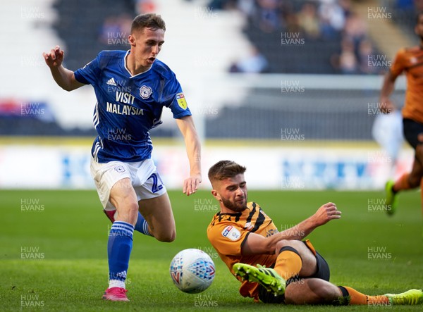 280919 - Hull City v Cardiff City - Sky Bet Championship - Hull's Brandon Fleming clears the ball from Cardiff's Gavin Whyte 