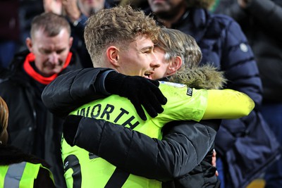 100224 - Hull City v Swansea City - Sky Bet Championship - Carl Rushworth of Swansea hugs at the end of the game