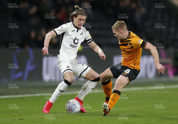 140220 - Hull City v Swansea City - Sky Bet Championship -  Conor Gallagher of Swansea and Daniel Batty of Hull