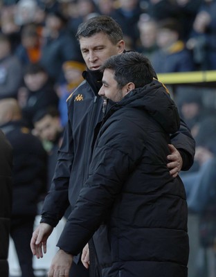 240126 - Hull City v Swansea City - Sky Bet Championship - Swansea manager Vitor Matos and Manager Sergej Jakirovic of Hull AFC  at the start of the match