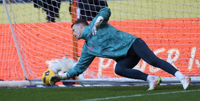 240126 - Hull City v Swansea City - Sky Bet Championship - Goalkeeper Paul Farman of Swansea