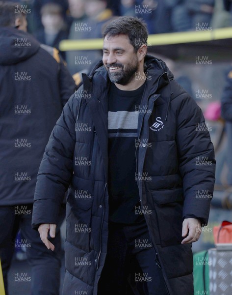 240126 - Hull City v Swansea City - Sky Bet Championship - Swansea manager Vitor Matos at the start of the match