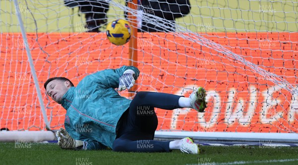 240126 - Hull City v Swansea City - Sky Bet Championship - Goalkeeper Paul Farman of Swansea