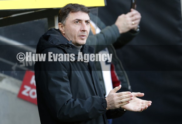 290122 - Hull City v Swansea City - Sky Bet Championship - Manager Shota Arveladze of Hull City before match