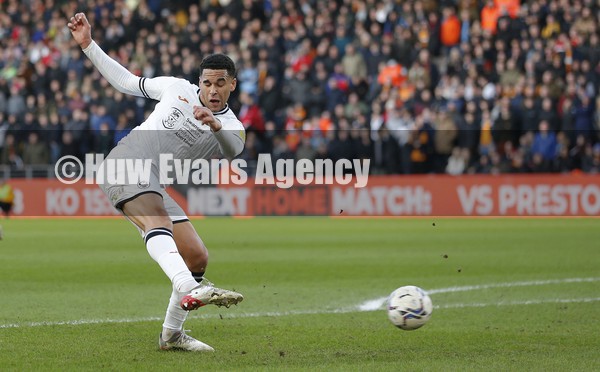 290122 - Hull City v Swansea City - Sky Bet Championship - Ben Cabango of Swansea tries a shot on goal