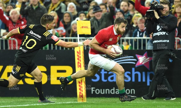 270617 - Hurricanes v British & Irish Lions - Tommy Seymour of British & Irish Lions scores his second try