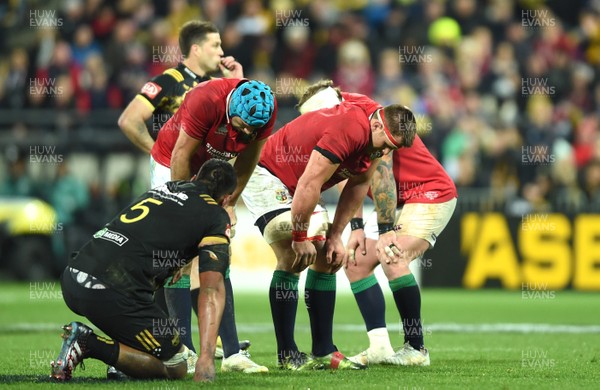 270617 - Hurricanes v British & Irish Lions - Justin Tipuric and CJ Stander of British & Irish Lions looks dejected