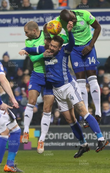210218 - Ipswich Town v Cardiff City, Sky Bet Championship - Matthew Connolly of Cardiff City and Sol Bamba of Cardiff City put Luke Chambers of Ipswich Town under pressure as they compete for the ball