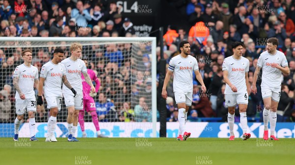 280226 - Ipswich Town v Swansea City - Sky Bet Championship - Swansea City after conceding the opening goal