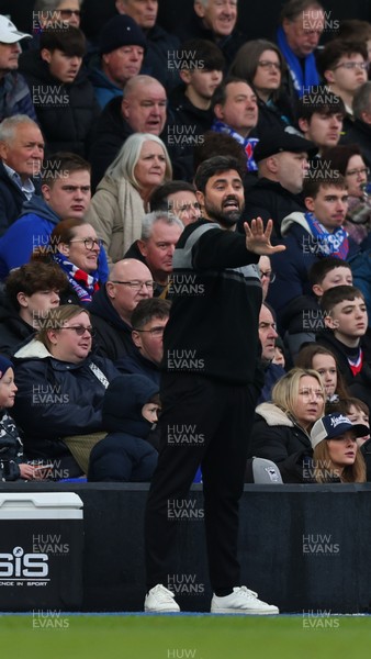 280226 - Ipswich Town v Swansea City - Sky Bet Championship - Manager of Swansea City, Vitor Matos
