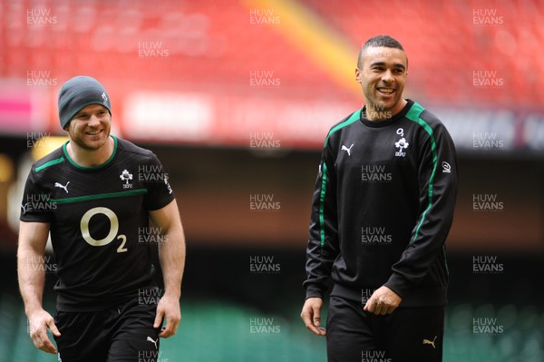 010213 - Ireland Rugby Captains Run -Gordon D'Arcy and Simon Zebo during training