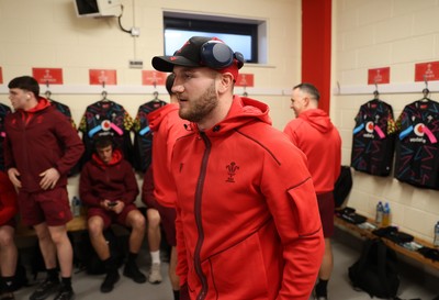 070326 - Ireland U20s v Wales U20s - U20s Six Nations Championship - Wales arrive in the dressing room