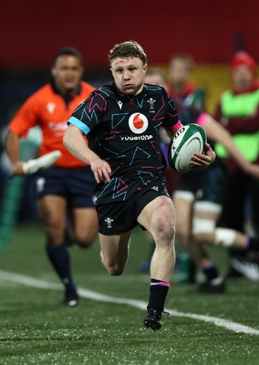 070326 - Ireland U20s v Wales U20s - U20s Six Nations Championship - Tom Bowen of Wales 