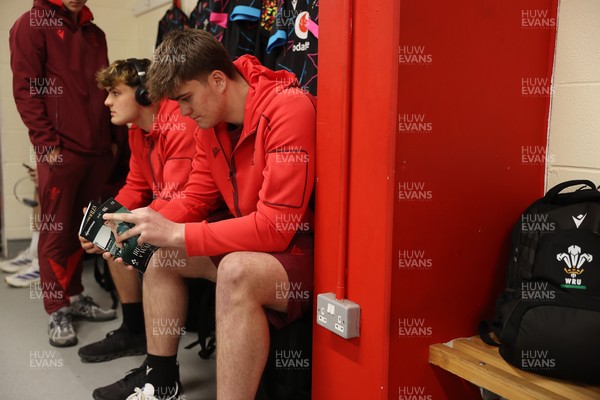070326 - Ireland U20s v Wales U20s - U20s Six Nations Championship - Wales arrive in the dressing room