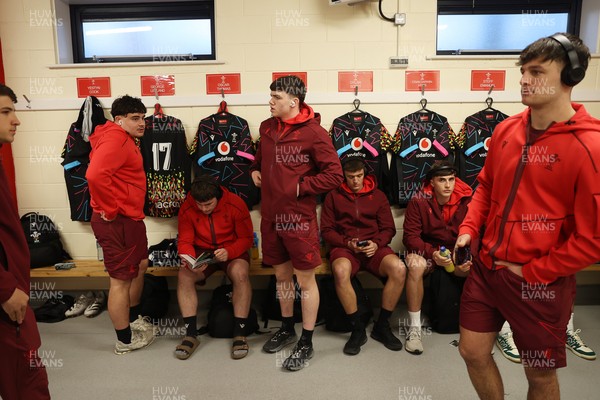 070326 - Ireland U20s v Wales U20s - U20s Six Nations Championship - Wales arrive in the dressing room