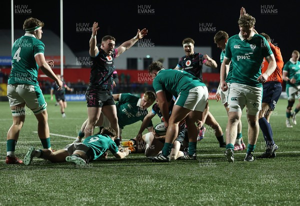 070326 - Ireland U20s v Wales U20s - U20s Six Nations Championship - Tom Bowen of Wales scores a try