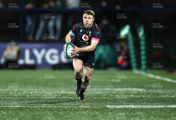 070326 - Ireland U20s v Wales U20s - U20s Six Nations Championship - Tom Bowen of Wales 