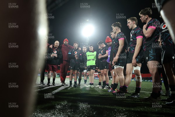 070326 - Ireland U20s v Wales U20s - U20s Six Nations Championship - Wales team huddle at full time