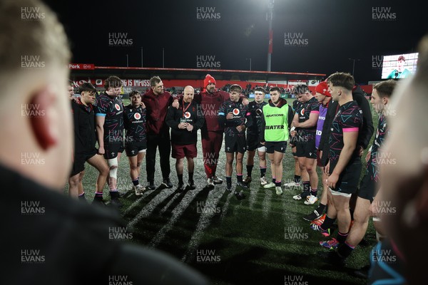 070326 - Ireland U20s v Wales U20s - U20s Six Nations Championship - Wales team huddle at full time
