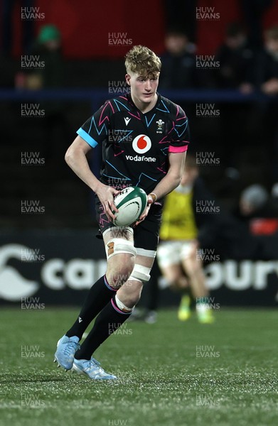 070326 - Ireland U20s v Wales U20s - U20s Six Nations Championship - Osian Williams of Wales 