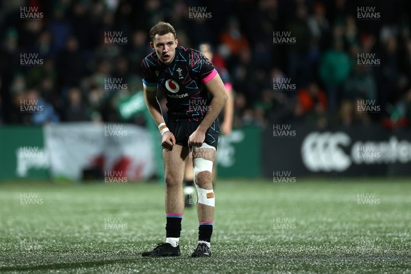 070326 - Ireland U20s v Wales U20s - U20s Six Nations Championship - Bailey Cutts of Wales 