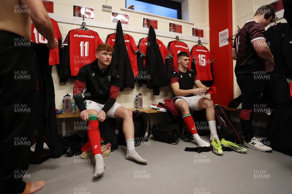 230224 - Ireland U20s v Wales U20s - U20s 6 Nations Championship - Wales in the dressing room in the changing rooms before the game