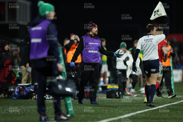 230224 - Ireland U20s v Wales U20s - U20s 6 Nations Championship - Lewis Oliva