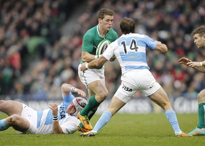 241112 Ireland v Argentina - Autumn Internationals 2012 - Graig Gilroy of Ireland is tackled by Marcos Ayerza and Gonzalo Camacho of Argentina 