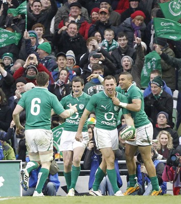 241112 Ireland v Argentina - Autumn Internationals 2012 - Tommy Bowe of Ireland is congratulated by Jonathan Sexton, Simon Zebo and Peter O'Mahoney after scoring a try 