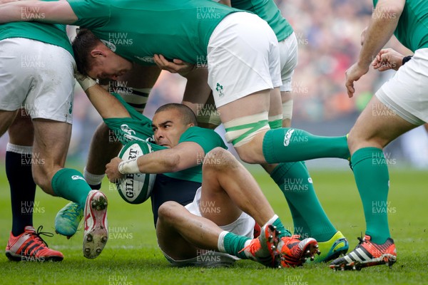 010315 - Ireland v England - RBS 6 Nations - Simon Zebo of Ireland