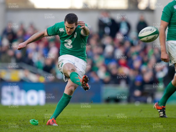 010315 - Ireland v England - RBS 6 Nations - Johnny Sexton of Ireland kicks a conversion