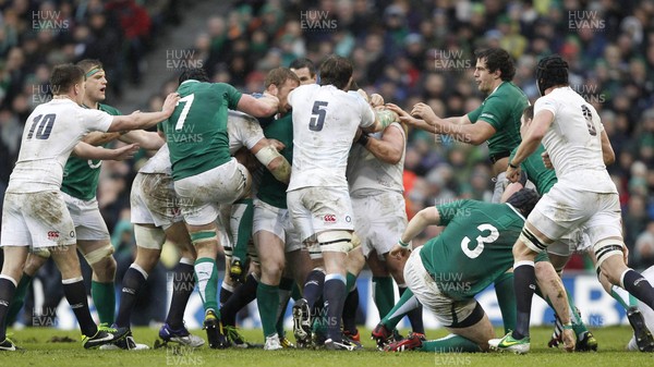 100213 - Ireland v England, 2013 RBS 6 Nations - The teams exchange pleasantries 