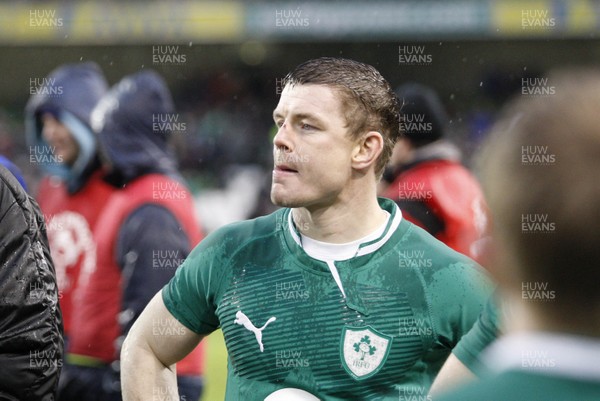 100213 - Ireland v England, 2013 RBS 6 Nations - Brian O'Driscoll of Ireland shows dejection