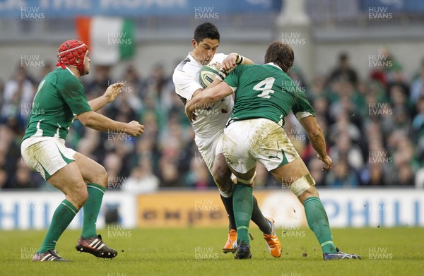 19.03.11 -  Ireland v England - RBS Six Nations 2011 - England's Shontayne Hape tackled by Ireland's Rory Best and Donncha O'Callaghan. 