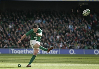 250212 Ireland v Italy - RBS Six Nations - Jonathan Sexton converts the second Irish try