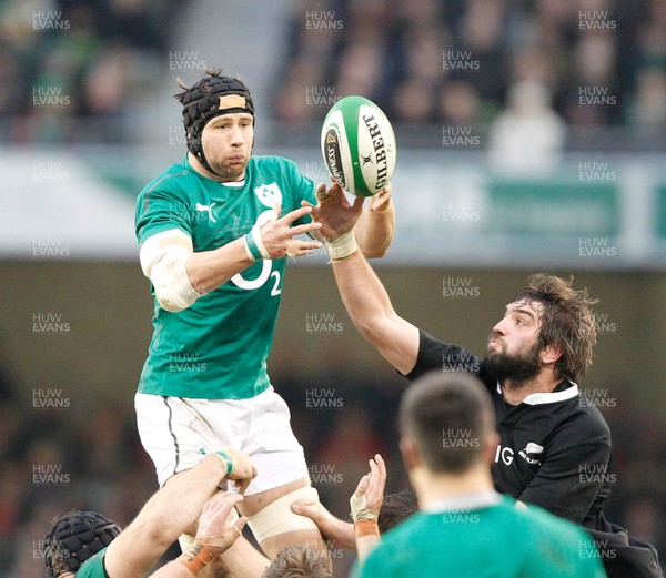 241113 - Guinness Series - Ireland v New Zealand  Kevin McLaughlin takes the lineout from Sam Whitelock of New Zealand(c) Huw Evans Agency