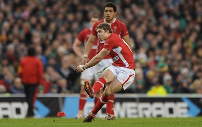 05.02.12 - Ireland v Wales - RBS Six Nations 2012 -.Leigh Halfpenny of Wales kicks the match winning penalty..