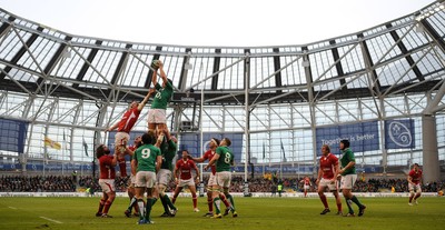 05.02.12 - Ireland v Wales - RBS Six Nations 2012 -.Bradley Davies of Wales and Donnacha O'Callaghan of Ireland compete for line-out ball..