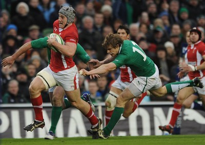 05.02.12 - Ireland v Wales - RBS Six Nations 2012 -.Jonathan Davies of Wales runs in for try..