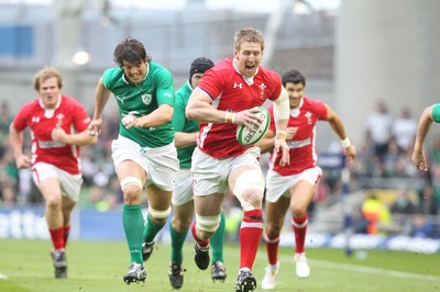 05.02.12  Ireland  v Wales .Wales' Bradley Davies presses for the line..