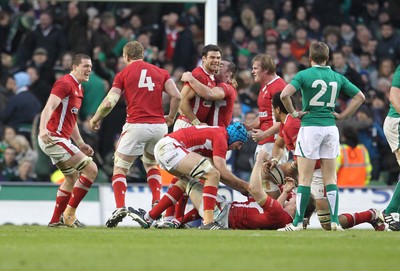 05.02.12  Ireland  v Wales .Wales' players celebrate victory..