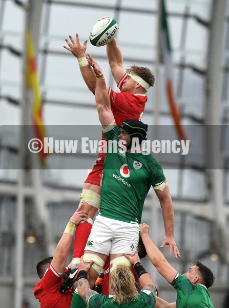 050222 - Ireland v Wales - Guinness Six Nations - Aaron Wainwright of Wales and James Ryan of Ireland compete for line out ball