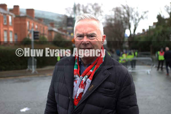 050222 - Ireland v Wales - Guinness Six Nations Championship - Presenter Huw Edwards outside the stadium before the game