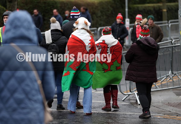050222 - Ireland v Wales - Guinness Six Nations Championship - Wales fans outside the stadium before the game